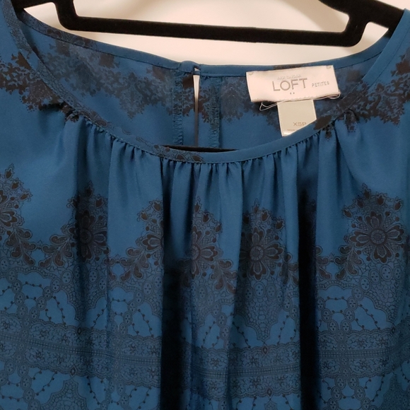 LOFT Petite Blue and Black tank - Picture 3 of 8